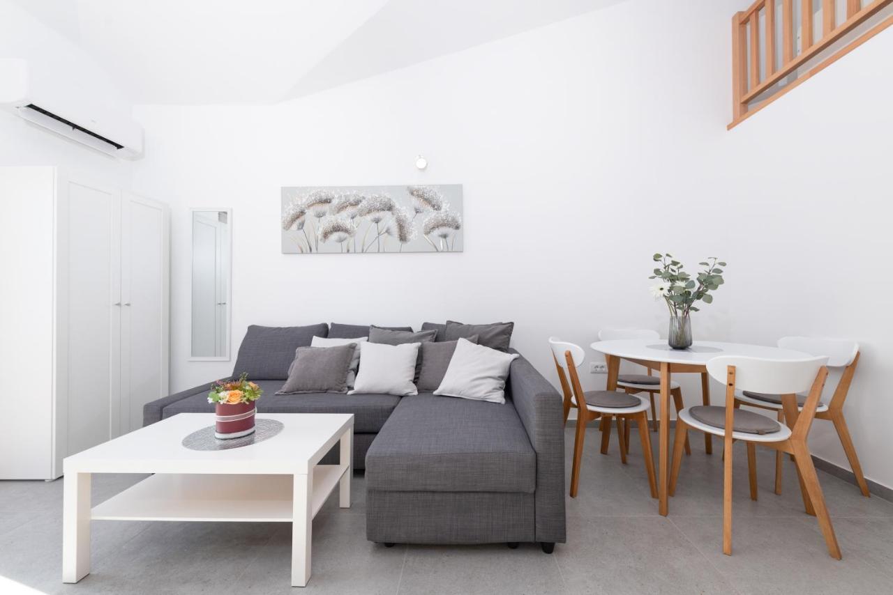 Apartments Matea Duće Екстериор снимка